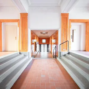  Apartment Orange Glow Boutique #47 By Goodnite Cz -